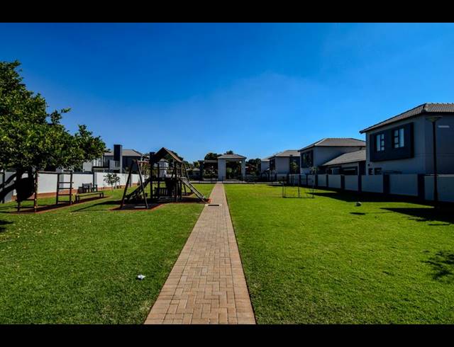 3 BEDROOM TOWNHOUSE FOR SALE IN MONTANA